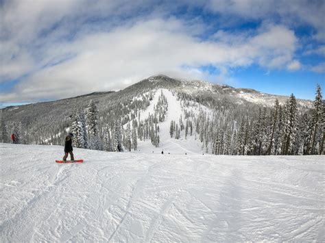 Shasta ski park - A project announcement posted to Mt. Shasta Ski Park's Instagram last week revealed big changes to the Californian Ski Park: the mountain is in the process of building a 20 foot tall Virgin Mary ...